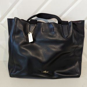 Coach F58660 Large Derby Tote in Pebbled Leather Black - Slightly Used